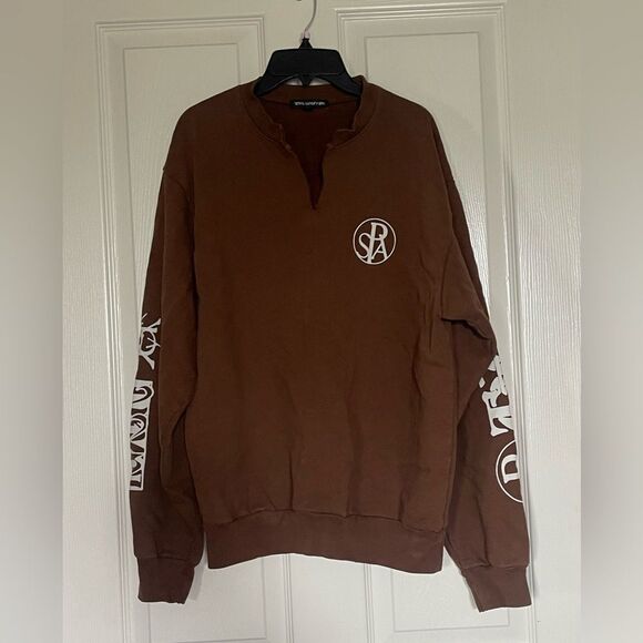 Total Luxury Spa Brown Monogram Sweatshirt size M - Picture 4 of 8